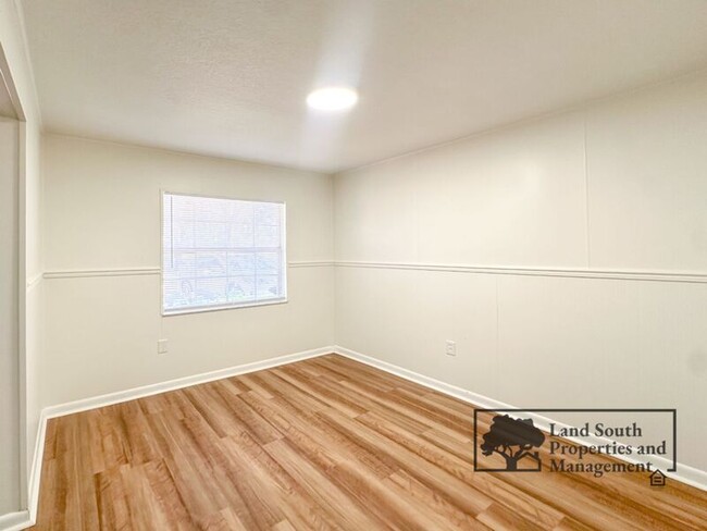 Building Photo - 4508 S Remington Rd