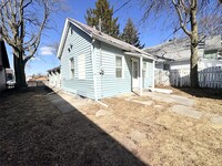 Building Photo - Charming 2 Bedroom Home for Rent & In Grea...