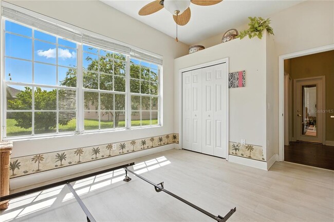 Building Photo - 457 Golf Vista Cir