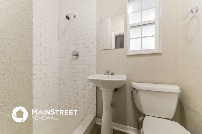 Building Photo - 5461 7th St S