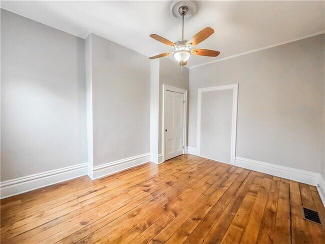 Building Photo - 52 S 18th St