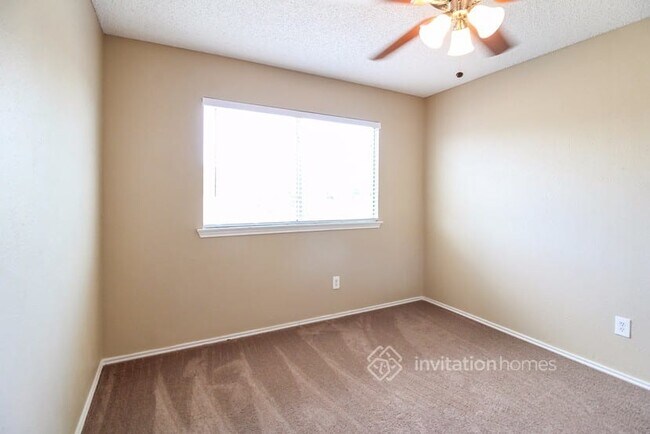 Building Photo - 5345 Heather Glen Dr