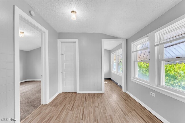 Building Photo - 3439 W 62nd St