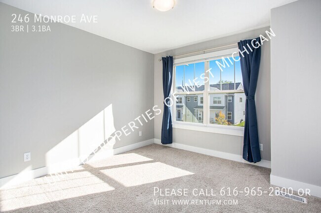 Building Photo - Available Now | 3 Bedroom 3.5 Bathroom Con...