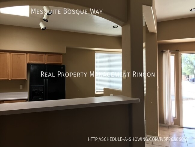 Building Photo - 5448 N Mesquite Bosque Way