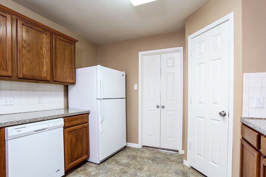 Building Photo - 9702 Winter Bloom Ln