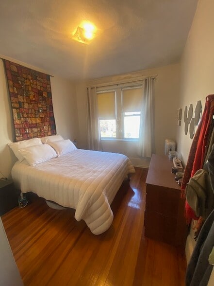 Building Photo - 785 Mount Auburn St