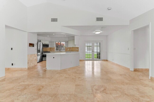 Building Photo - 13772 Ishnala Cir