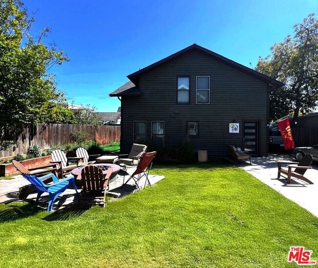 Primary Photo - 1460 W 28th St