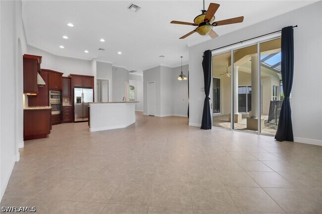 Building Photo - 11128 Sierra Palm Ct