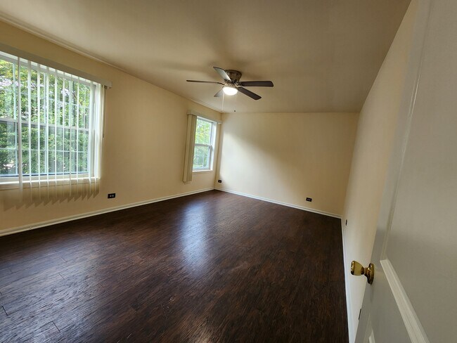 Building Photo - 4780 Amber Cir