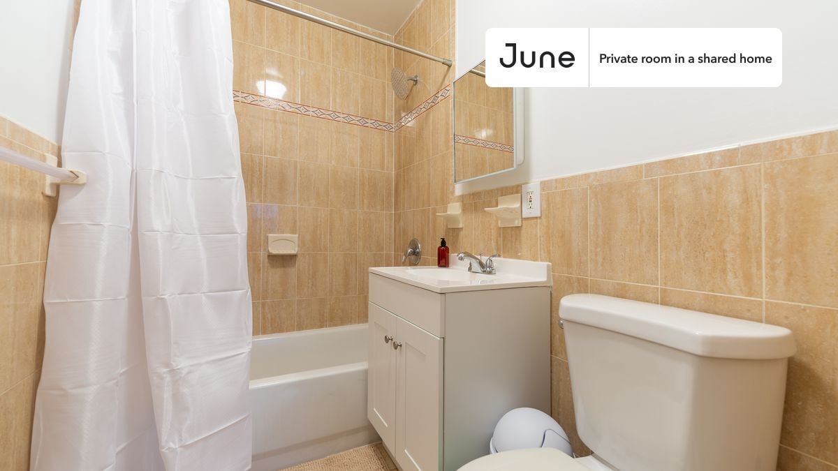 Building Photo - Room in Shared 4 bed/2 bath home in Flatbush