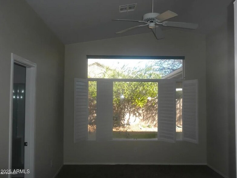 Building Photo - 1570 W Ivanhoe Ct