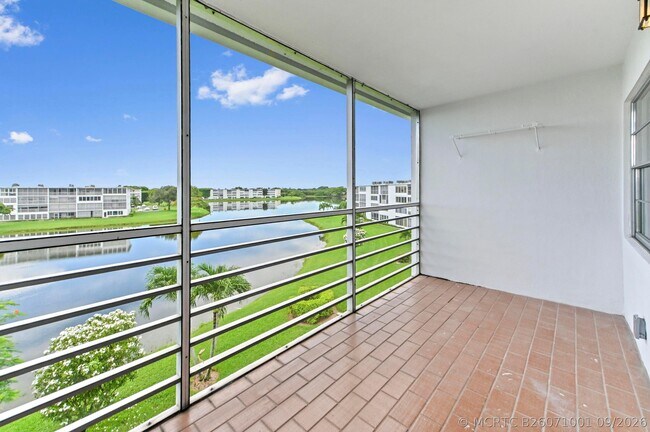 Building Photo - 4055 Wolverton C