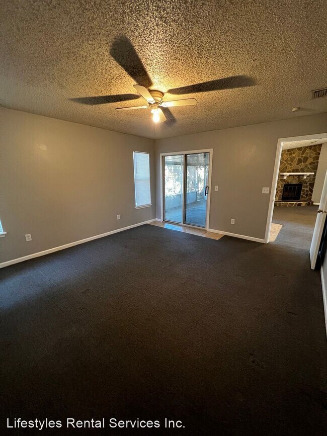 Building Photo - 4 br, 2 bath House - 11810 Mallard Lane