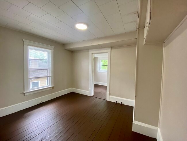 Building Photo - 664 Corley St
