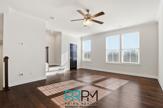 Building Photo - 49 Itasca Dr