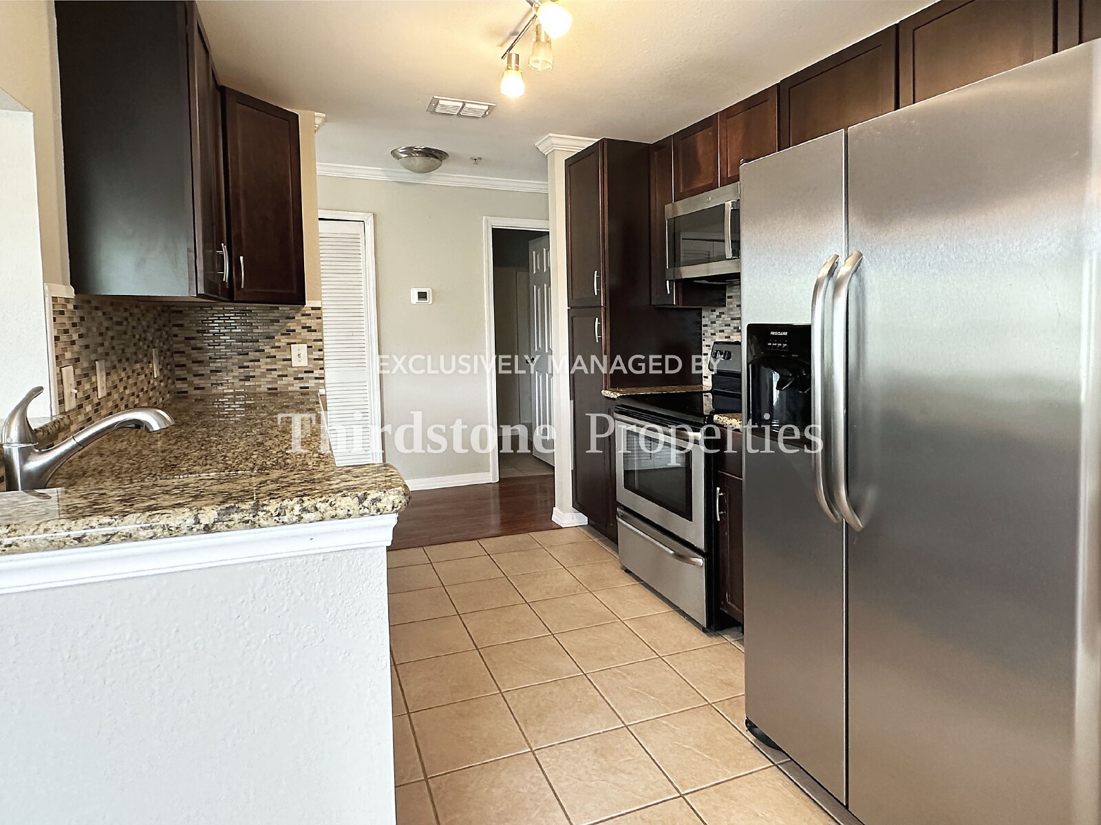 Building Photo - 7800 Point Meadows Dr