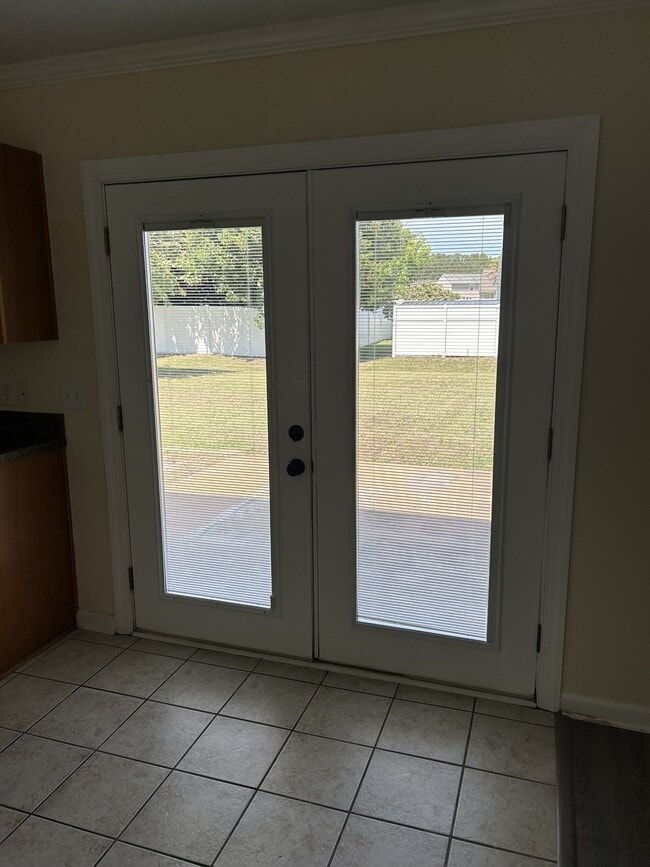 Building Photo - 178 Tibton Cir