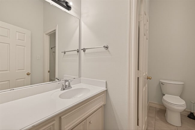 Building Photo - 2007 Baycliff Ct