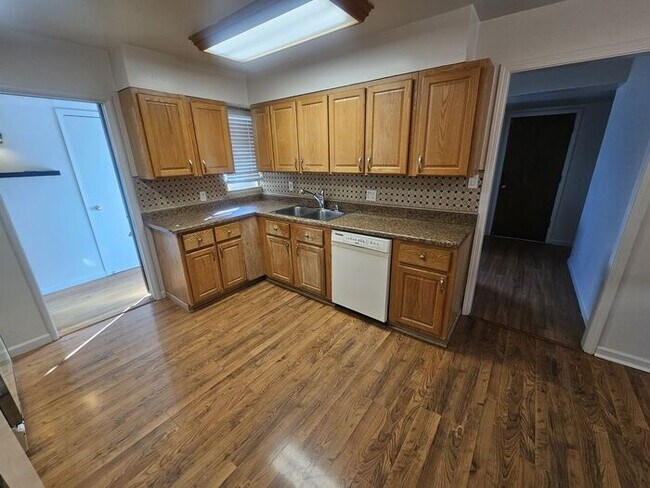 Building Photo - 3bed 2bath Northwest Reno Home, A must see