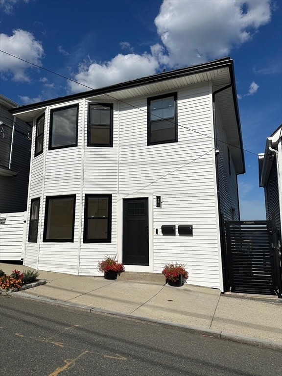 Building Photo - 280 Endicott Ave