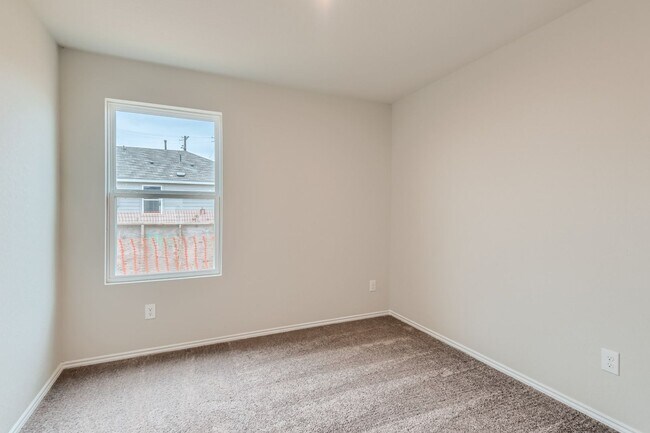 Building Photo - Beautifully Designed4-Bedroom Home with Open-Concept Living in a Prime Location