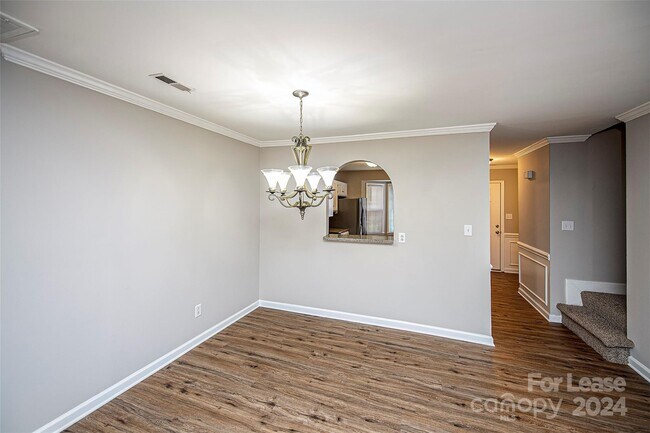 Building Photo - 8225 Pineville-Matthews Rd