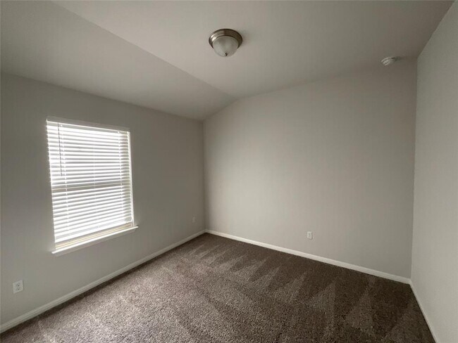 Building Photo - 1629 Dubiel Dr