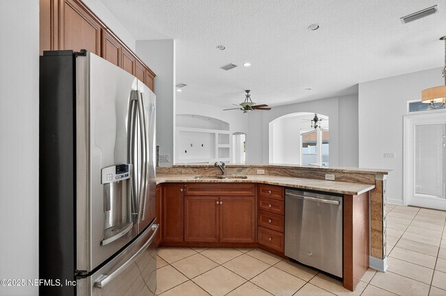 Building Photo - 10008 Sifton Ct