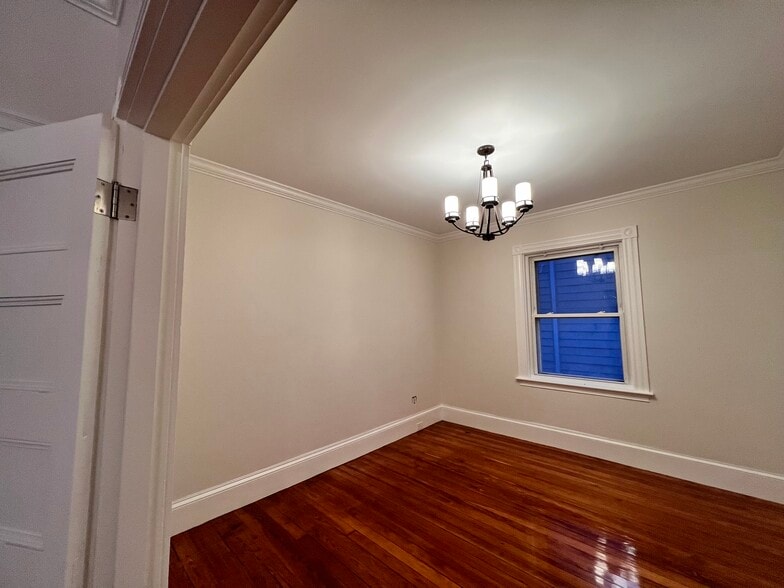 Building Photo - 175 Somerset Ave