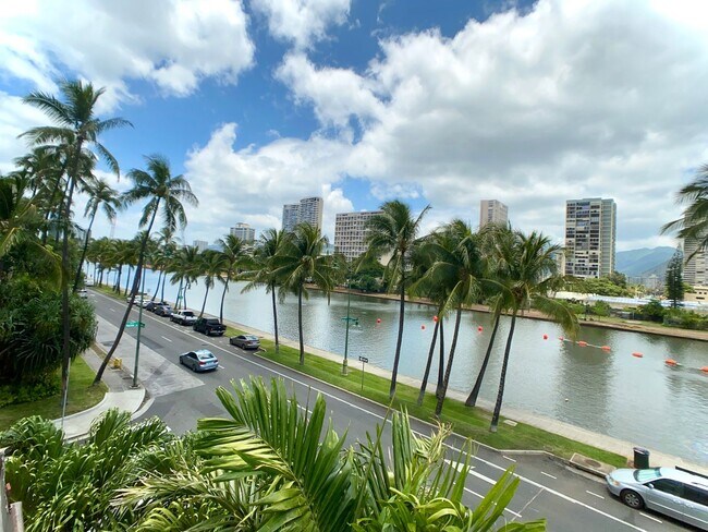 Building Photo - 2153 Ala Wai Blvd