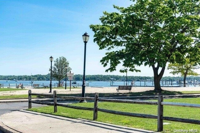 Building Photo - 28 Dunes Ln