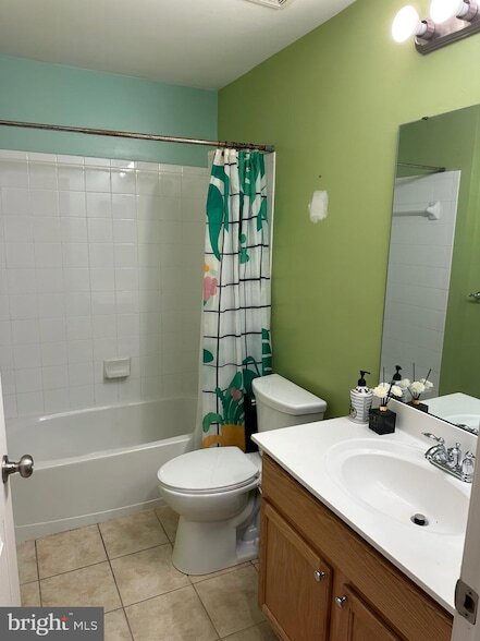 Building Photo - 7726 Heathers Ln