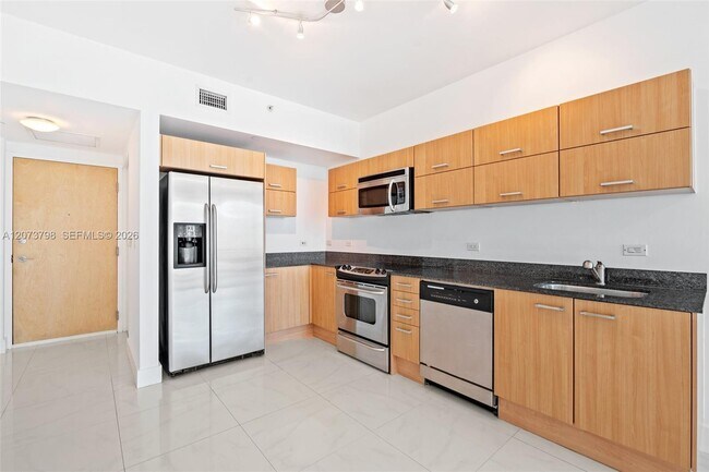 Building Photo - 350 S Miami Ave