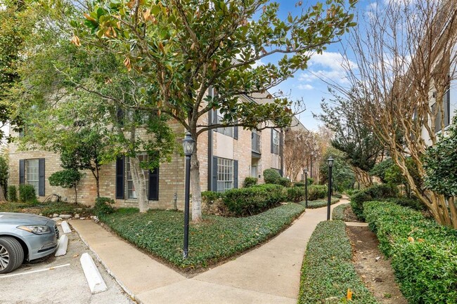 Building Photo - 1809 Stoney Brook Dr