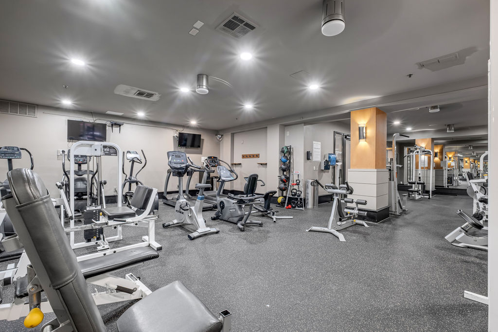 24 hour Fully Stocked Gym - 1803 Broadway