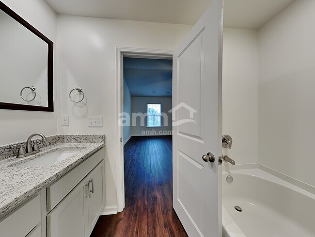 Building Photo - 122 Preservation Drive