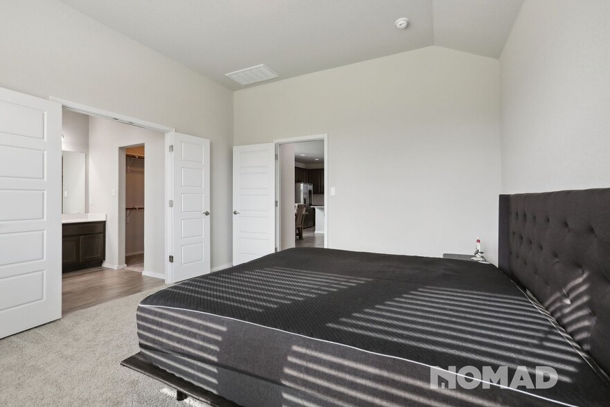 Building Photo - 209 Lake Placid Run