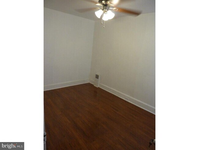 Building Photo - 428 N 31st St
