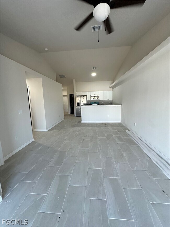 Building Photo - 1131 SW 16th Terrace