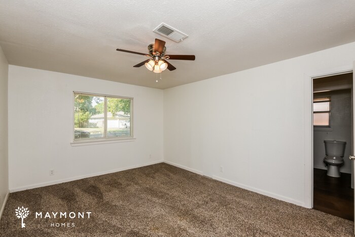 Building Photo - 1017 Locust St