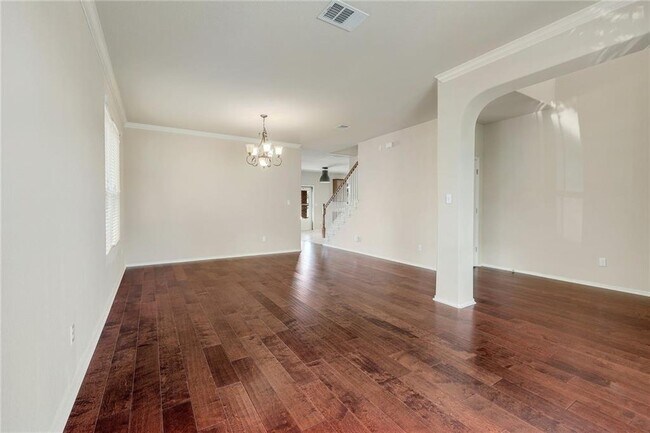 Building Photo - 1709 Woodvista Pl