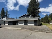 Building Photo - 1877 Fairway Dr