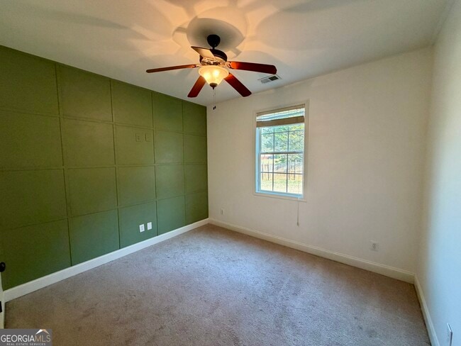 Building Photo - 301 Conway Ct