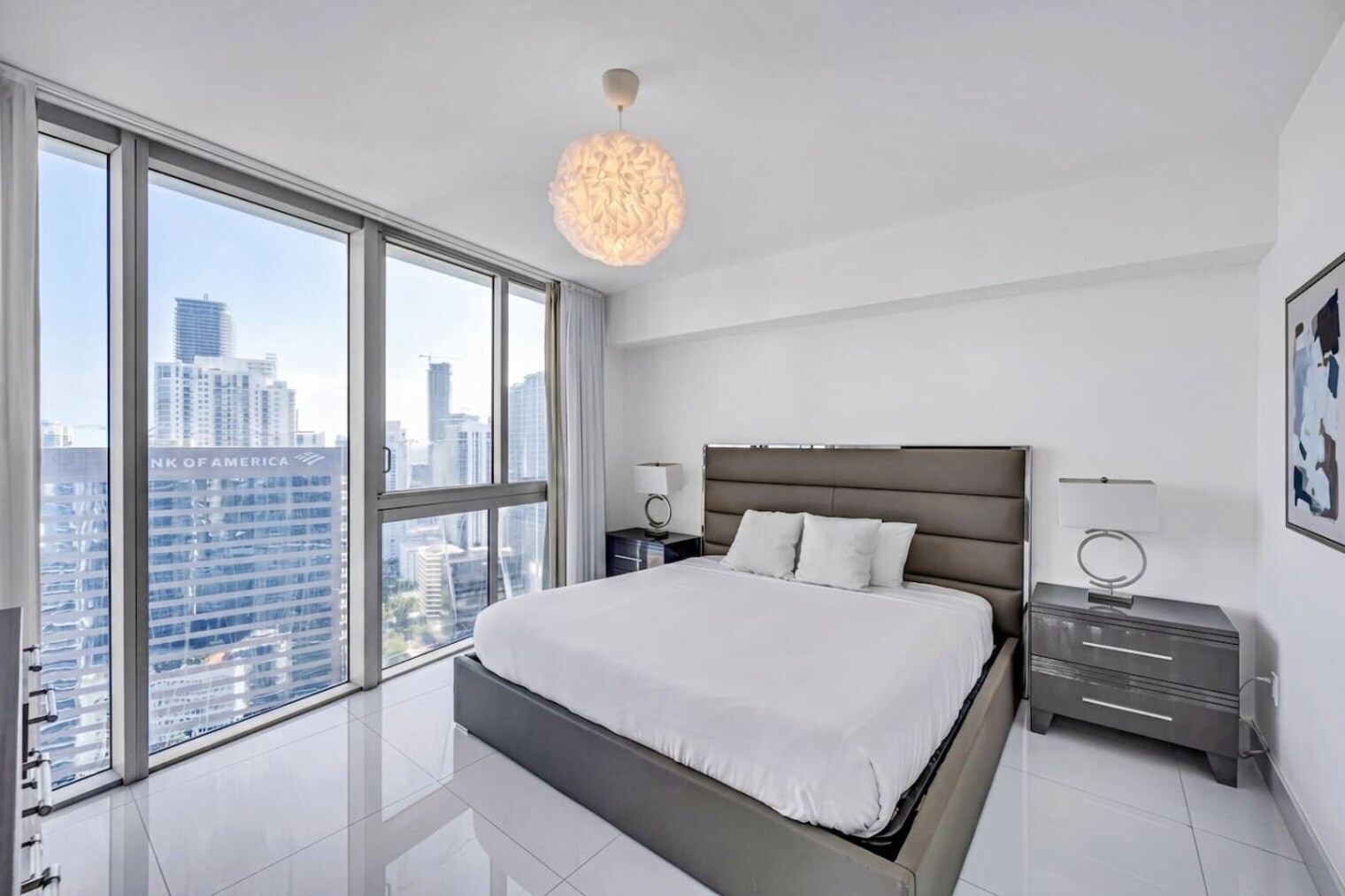 Building Photo - 485 Brickell Ave