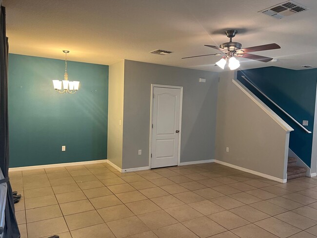 Building Photo - 104 Arbor Lakes Dr