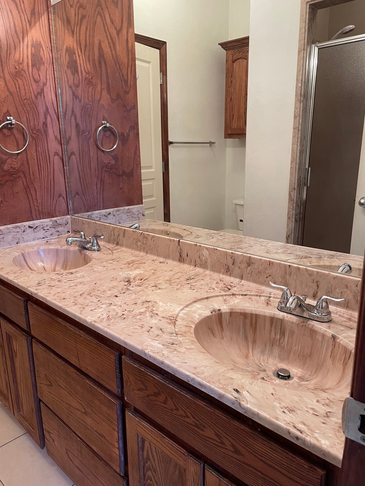 Master Bathroom - 3043 Scotland Dr