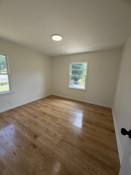 Building Photo - 4614 Ave I