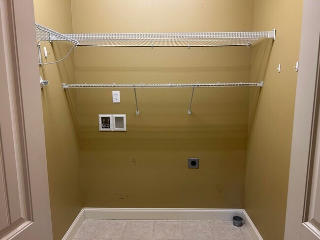 Building Photo - 1166 Stone Gate Cir NW